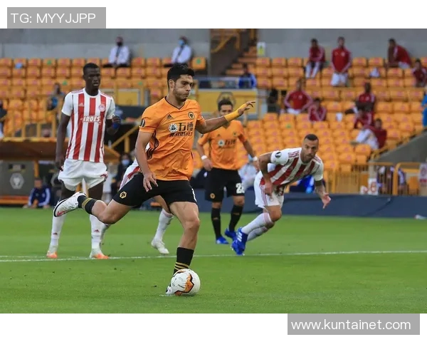 狼队与曼联历史交锋回顾及比分统计分析